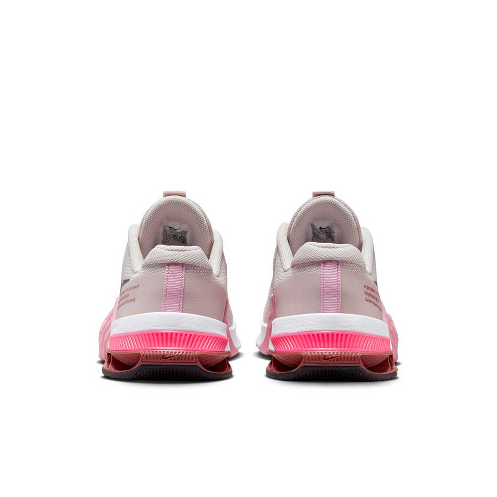 NIKE Nike METCON 8 FLYEASE - Zapatillas training mujer barely rose/cave  purple-pink rise - Private Sport Shop